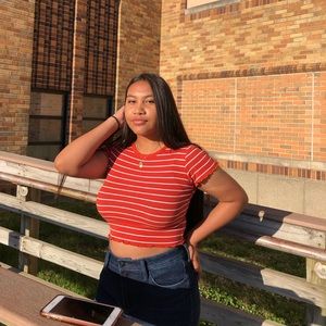 Meet your Posher, Mireya